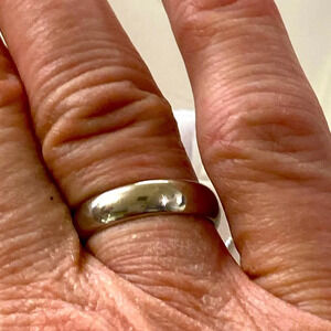 355790 14k Wg band 6.5